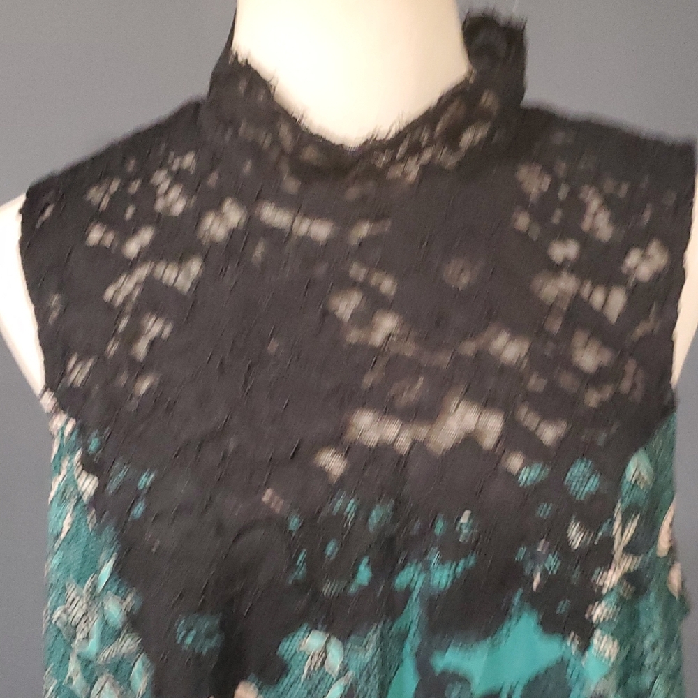 Maeve Chic Black and Green Floral Dress - Picture 6 of 16